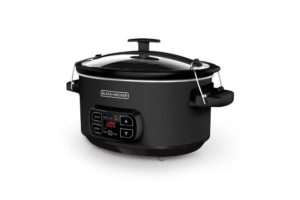 Slow Cooker With Latching Lid