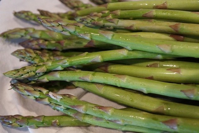 green asparagus