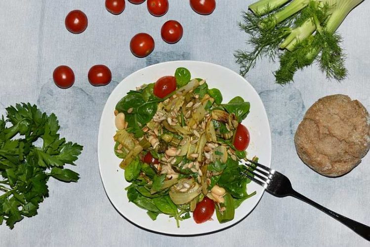 Roasted Fennel Salad with White Beans